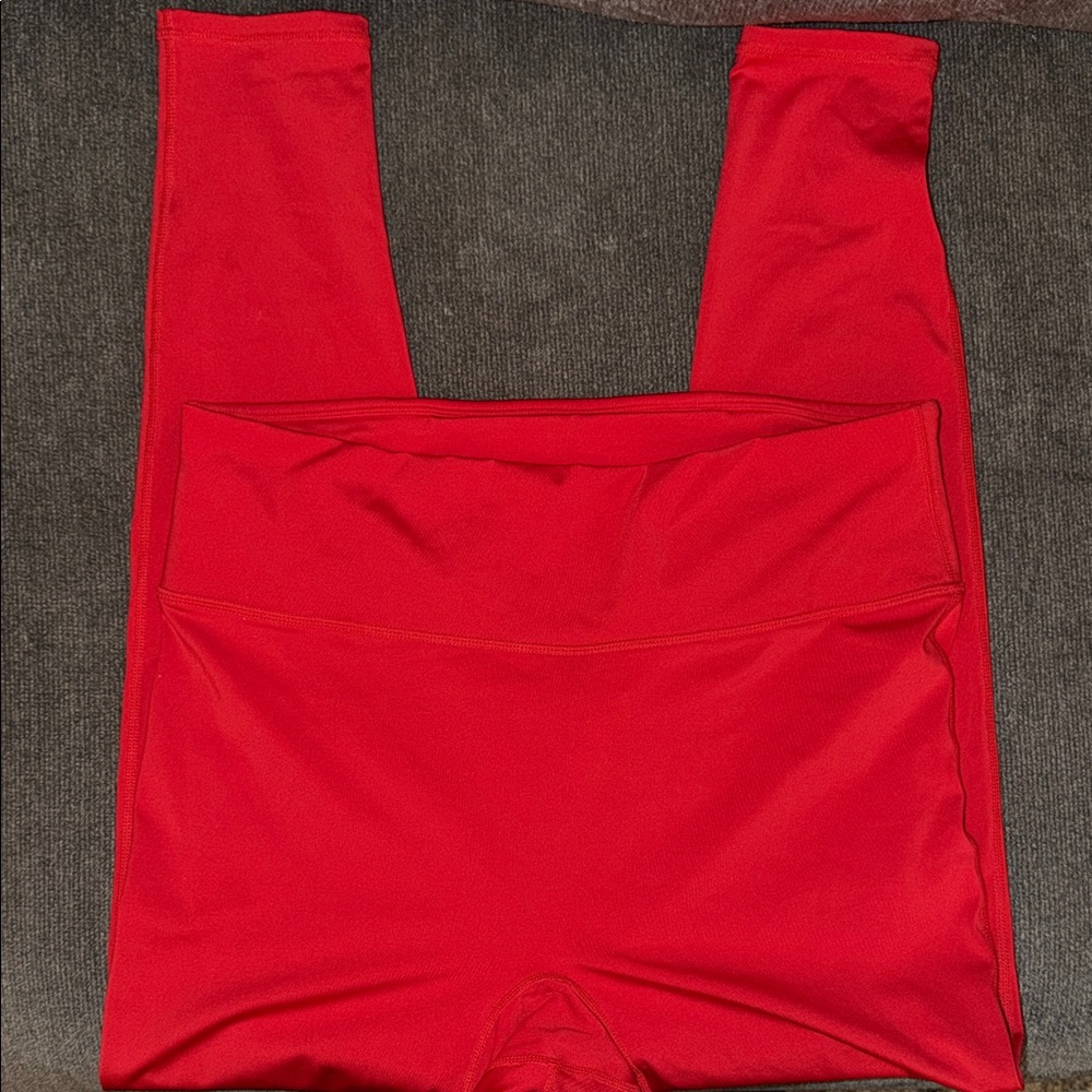 Women’s Fabletics Motion 365+ Bright Red Active Leggings Size XXL/1X - Picture 2 of 4